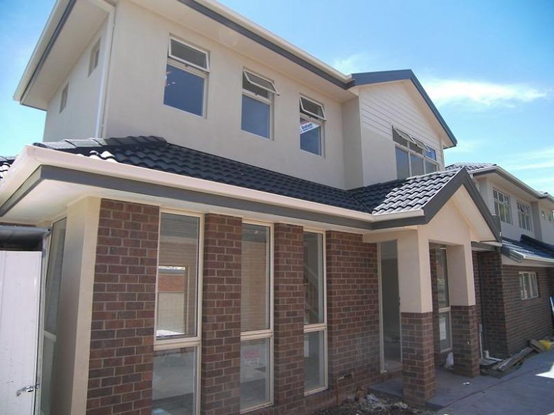 2/13 O’Shannassy Street, Essendon VIC 3040
