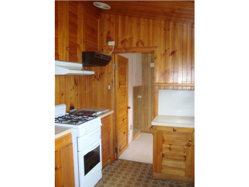 17 Raleigh Street, Essendon VIC 3040