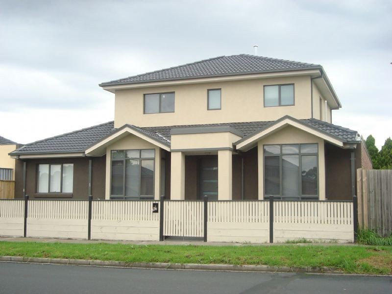 8 Anderson Road, Sunshine VIC 3020