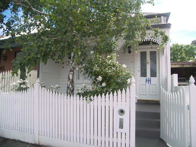 2 Barnett Street, Kensington VIC 3031