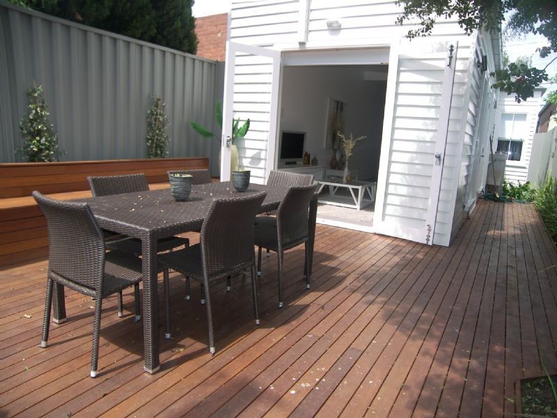 2 Barnett Street, Kensington VIC 3031