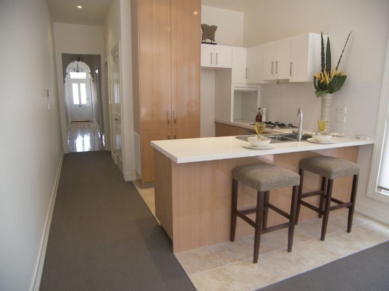 2 Barnett Street, Kensington VIC 3031