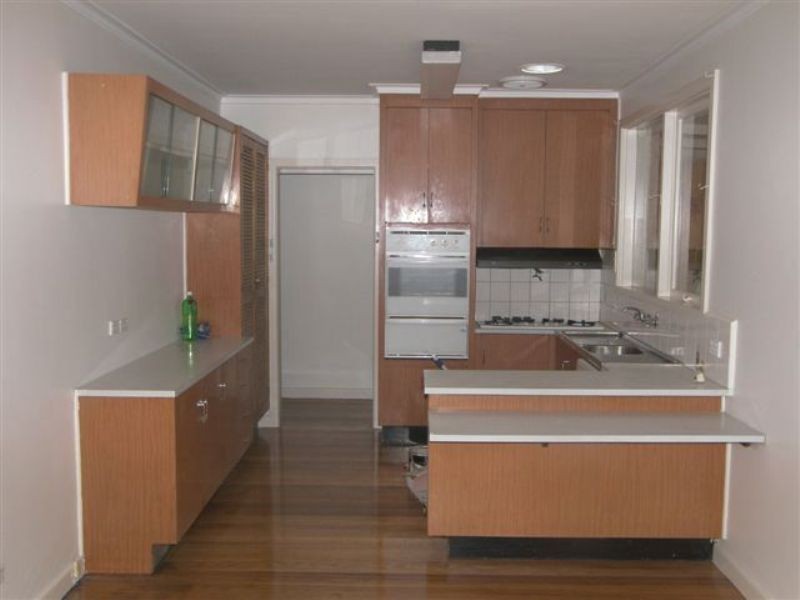 11 Flannery Court, Oak Park VIC 3046