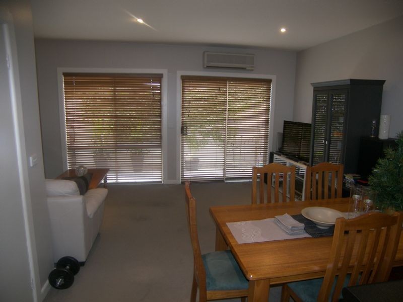 11/7 Willow Street, Essendon VIC 3040