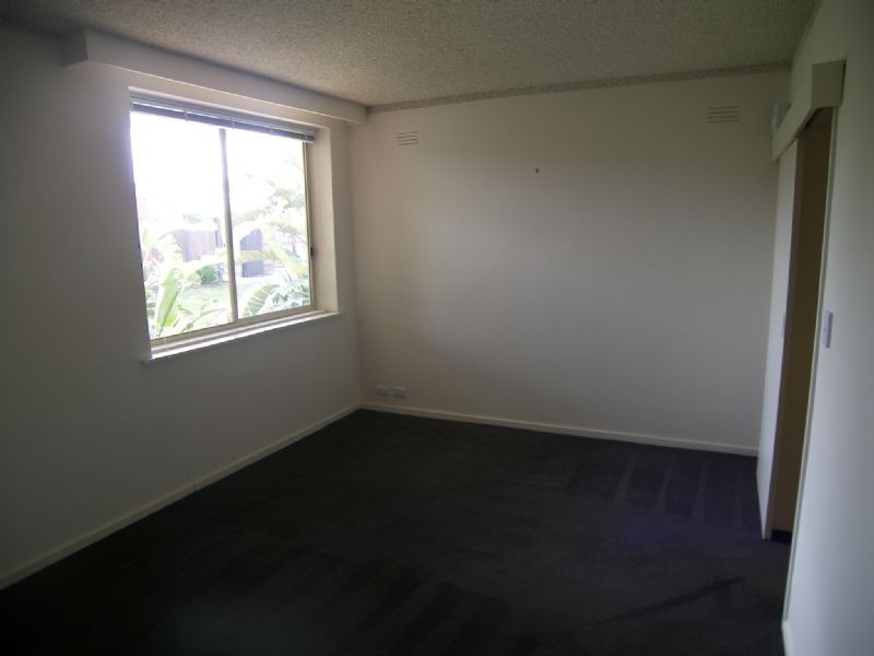 2/22-44 Donald Avenue, Essendon VIC 3040