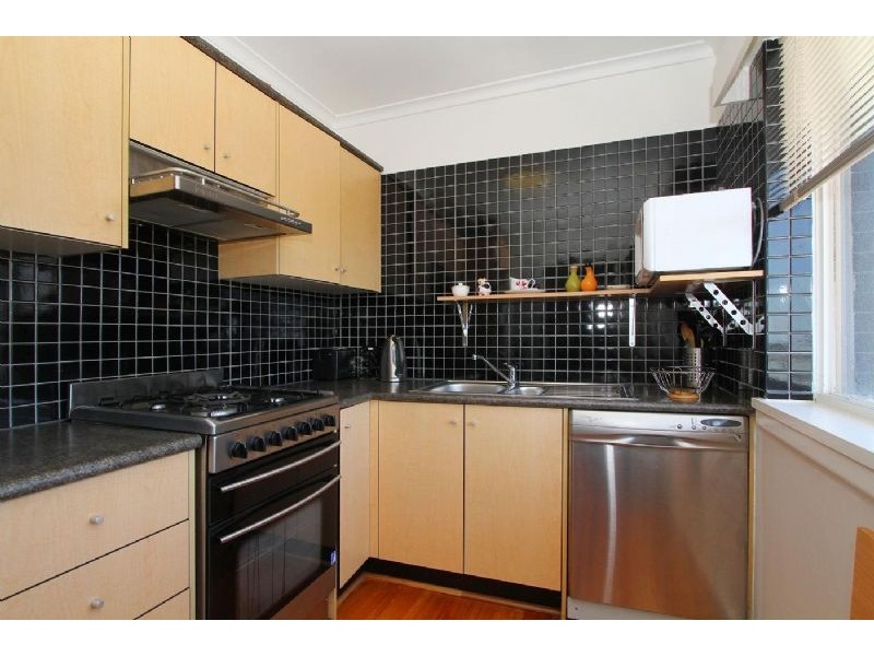 9/56 Nicholson Street, Essendon VIC 3040