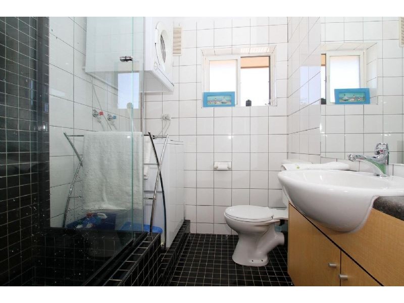 9/56 Nicholson Street, Essendon VIC 3040