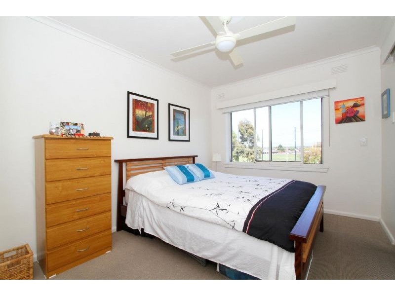 9/56 Nicholson Street, Essendon VIC 3040