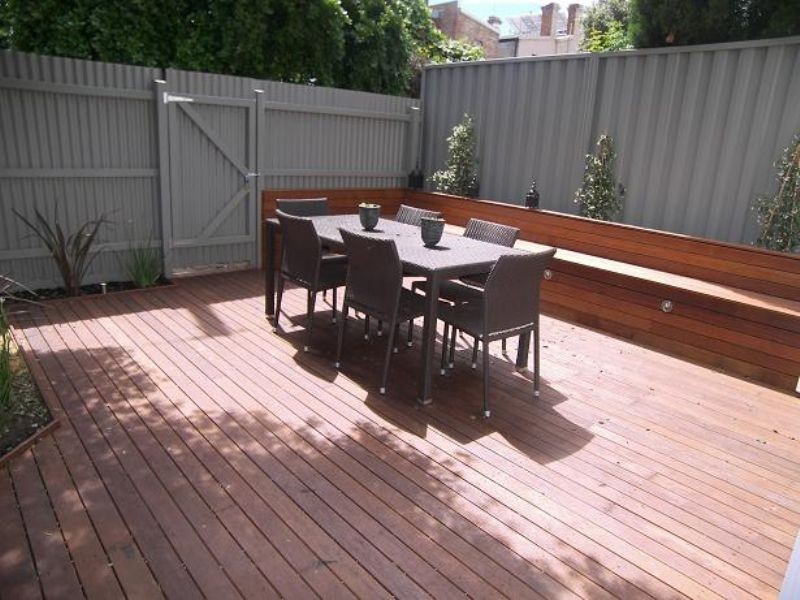 2 Barnett Street, Kensington VIC 3031
