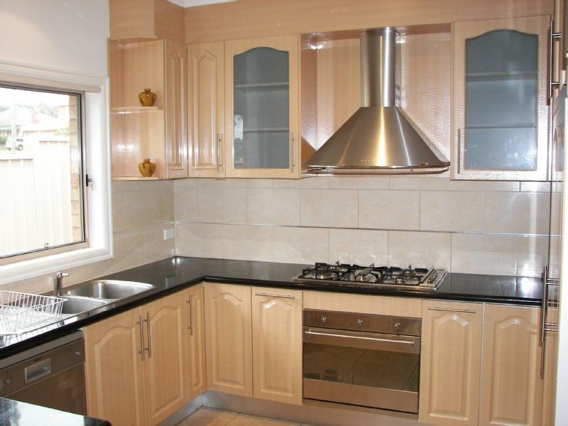 2/239 Melrose Drive, Tullamarine VIC 3043