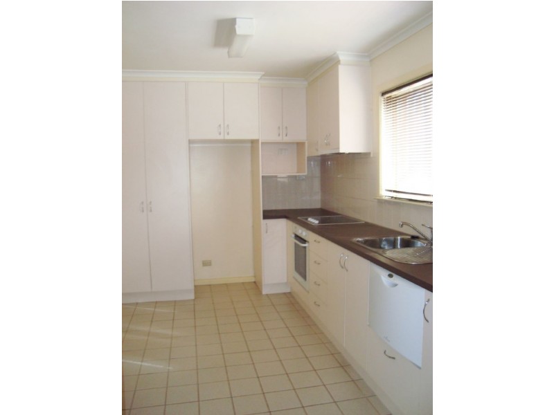 4/6 Edward Street, Essendon VIC 3040