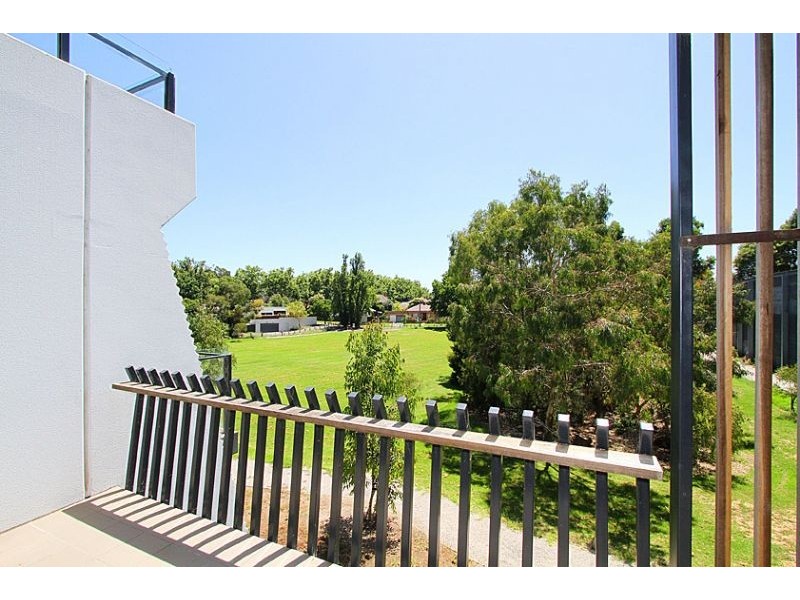 132/38-70 Mount Alexander Road, Flemington VIC 3031