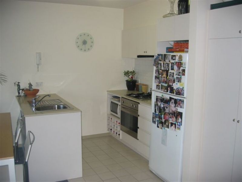 101/60 Speakmen Street, Kensington VIC 3031