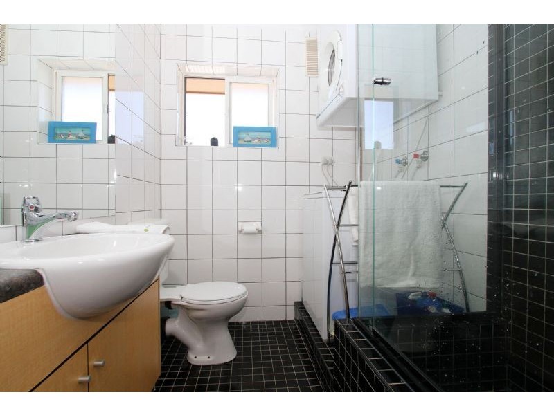 12/56 Nicholson Street, Essendon VIC 3040