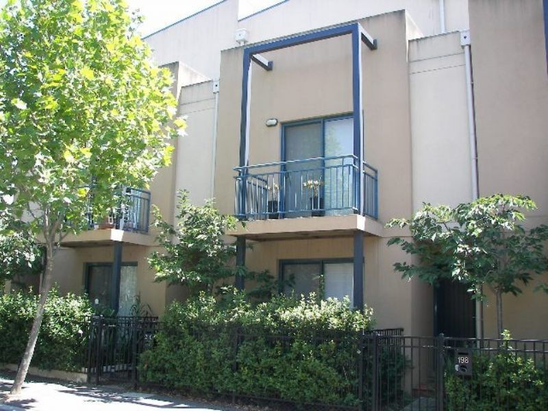 200 Stockmans Way, Kensington VIC 3031