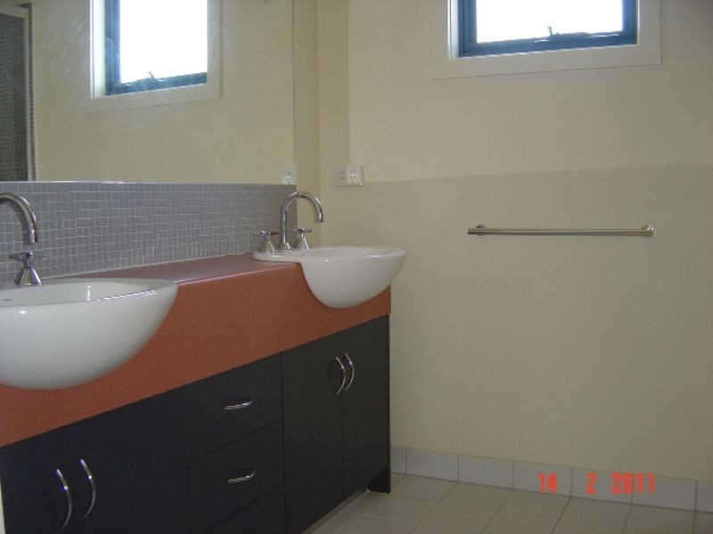 200 Stockmans Way, Kensington VIC 3031