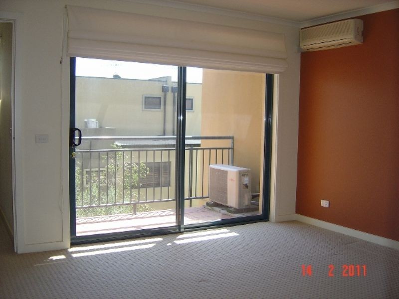 200 Stockmans Way, Kensington VIC 3031