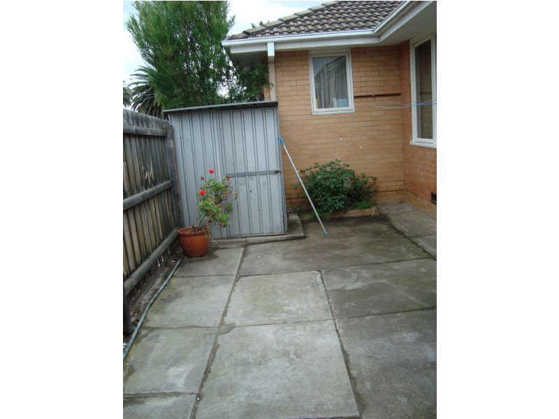 2/1004 Mt Alexander Road, Essendon VIC 3040