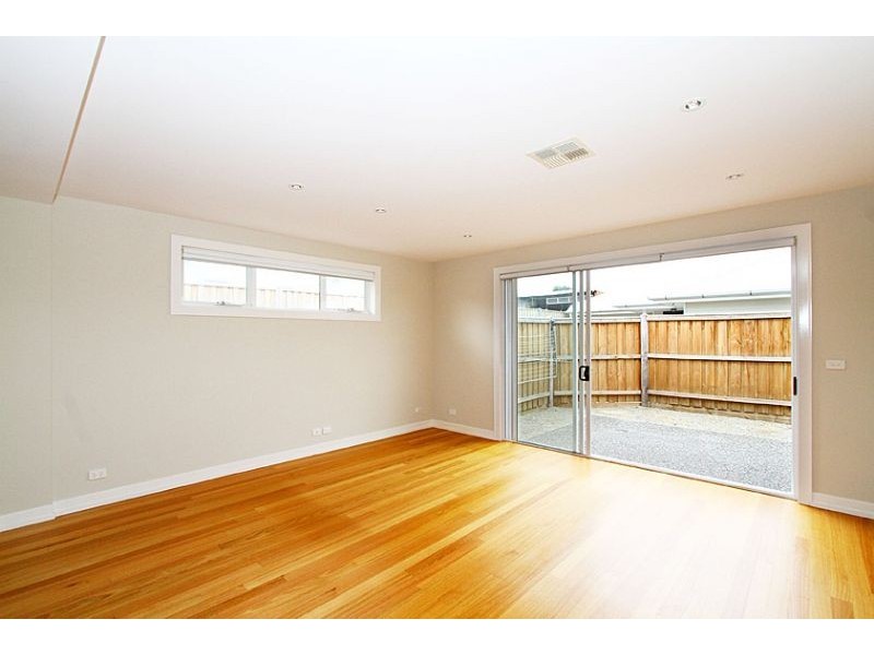 17 Batman Street, Aberfeldie VIC 3040