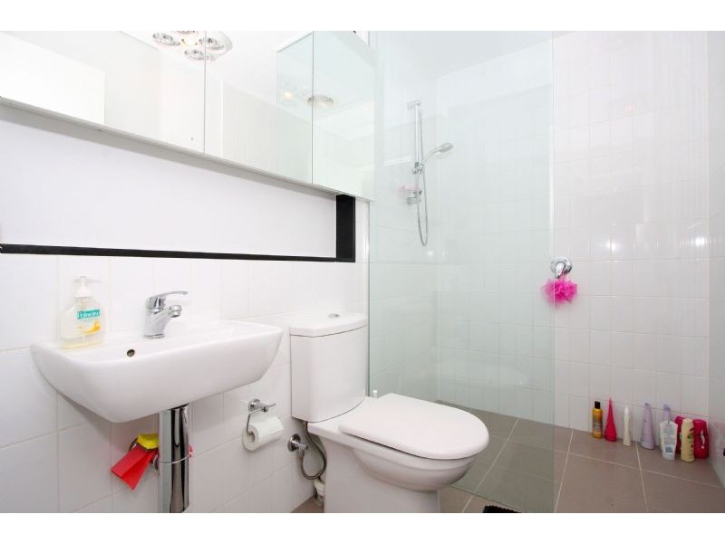 420/66 Mt Alexander Road, Flemington VIC 3031