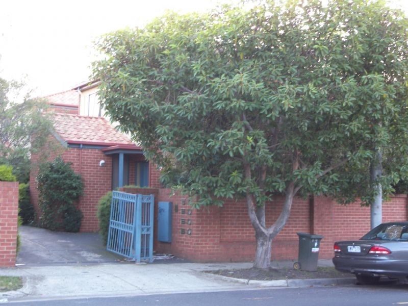 1/111 Melville Road, Brunswick West VIC 3055