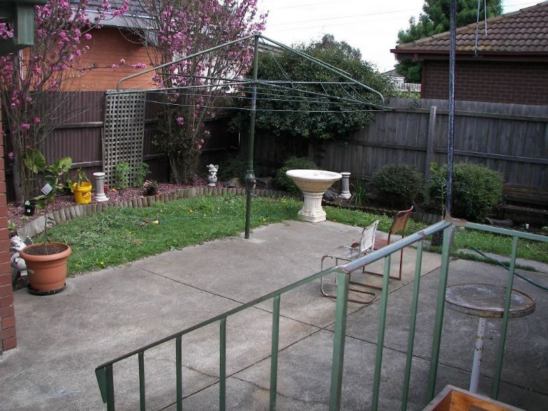 30 Hughes Parade, Reservoir VIC 3073