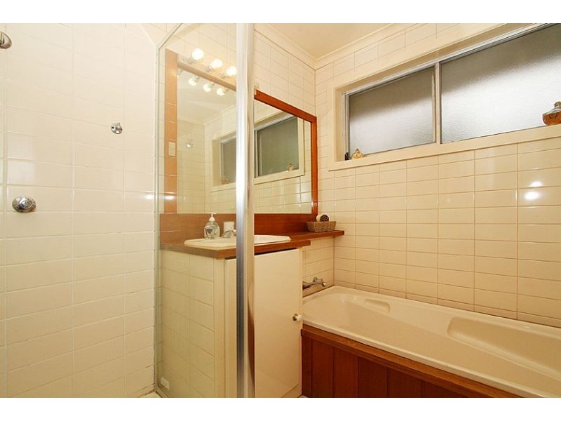 20 Rhonda Street, Avondale Heights VIC 3034