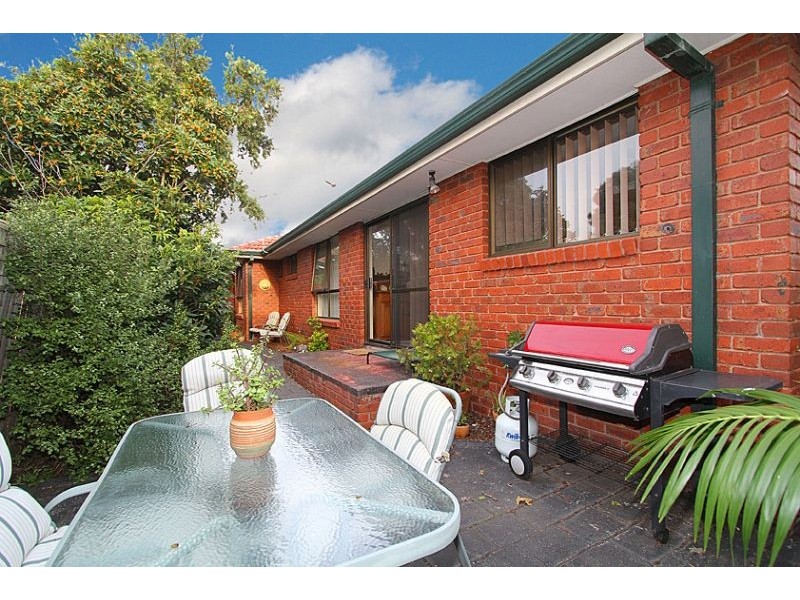 2/1 Prince Street, Essendon North VIC 3041