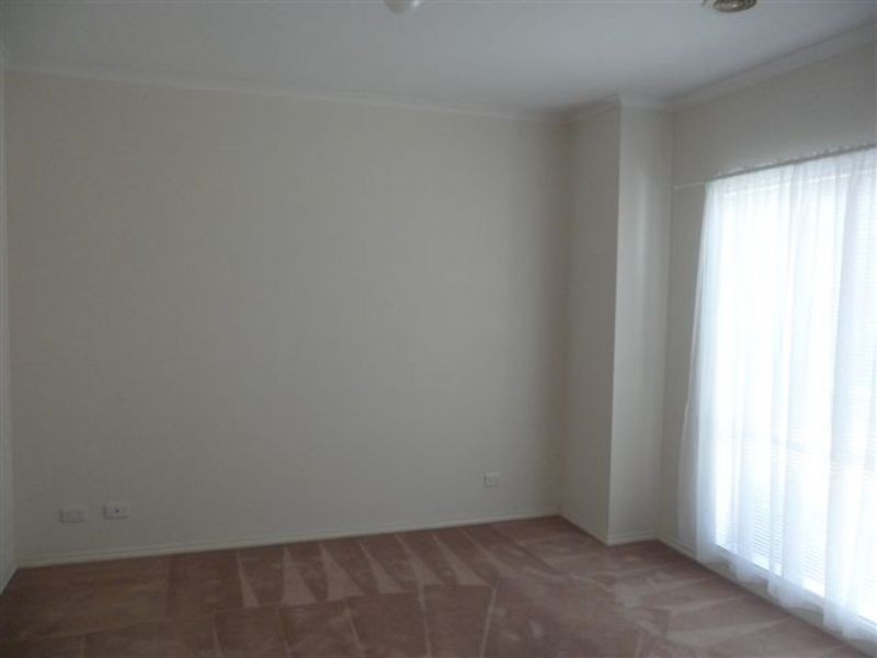 15 Wattletree Drive, Taylors Hill VIC 3037