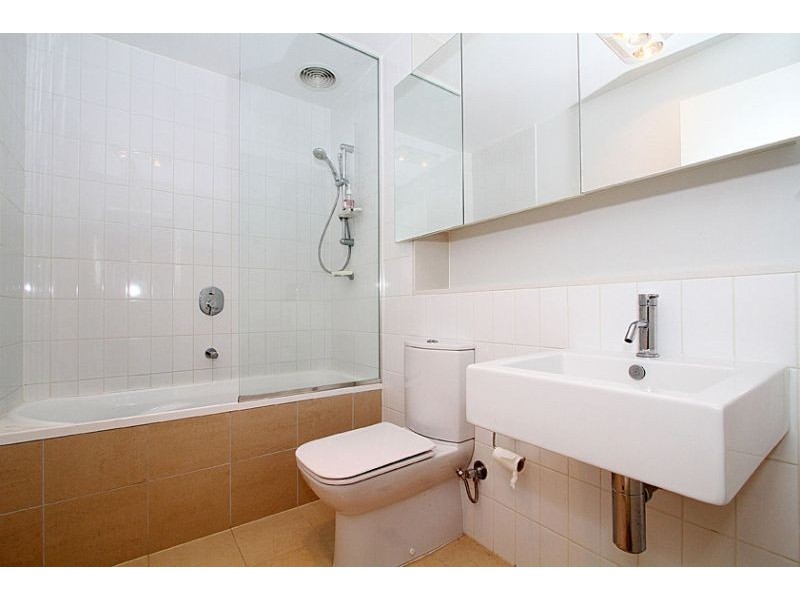 236/68 Mt Alexander Road, Flemington VIC 3031