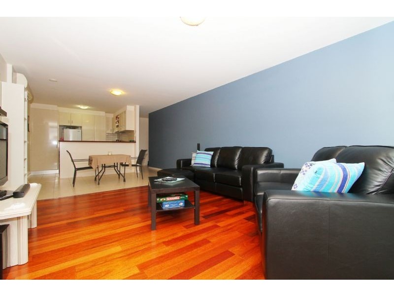 206/77 Village Way, Maribyrnong VIC 3032