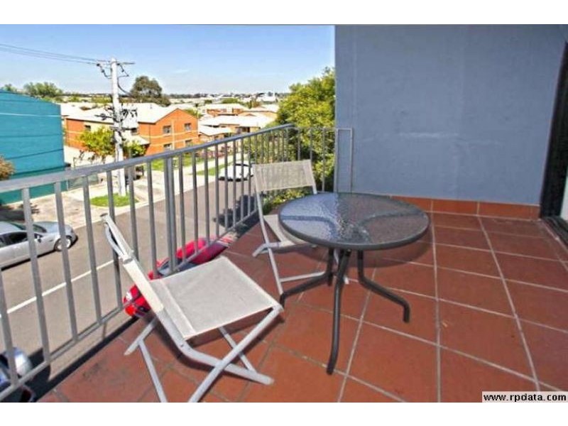 16/17-19 Ascot Vale Rd, Flemington VIC 3031