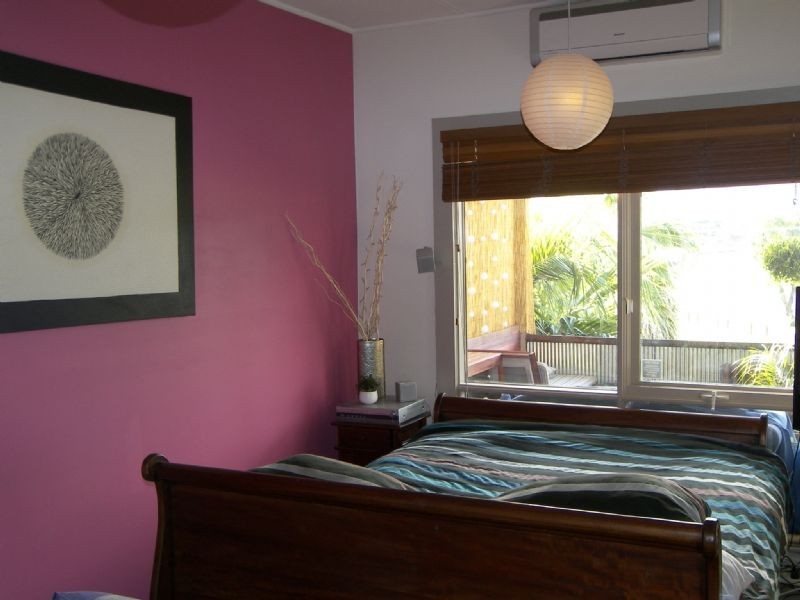 2A Hillside Crescent, Maribyrnong VIC 3032