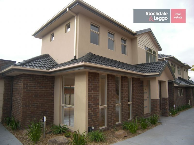 2/13 O’Shannassy Street, Essendon North VIC 3041