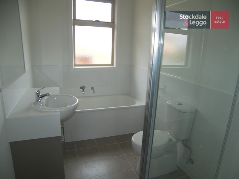 2/13 O’Shannassy Street, Essendon North VIC 3041