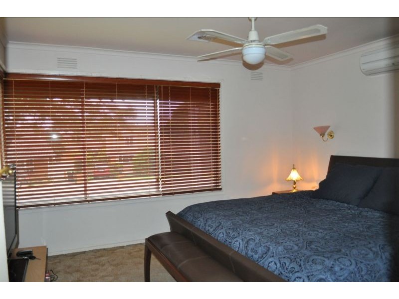 3 Bernard Court, Keilor East VIC 3033