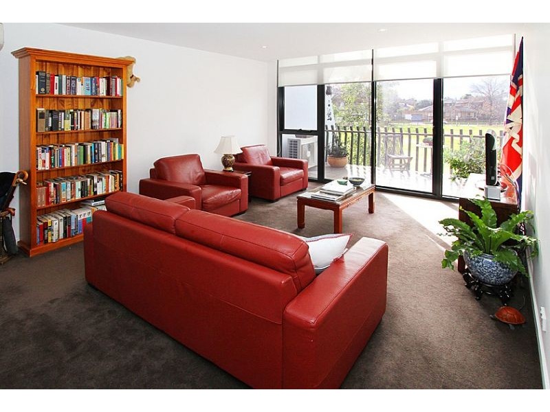 129/68 Mt Alexander Road, Flemington VIC 3031