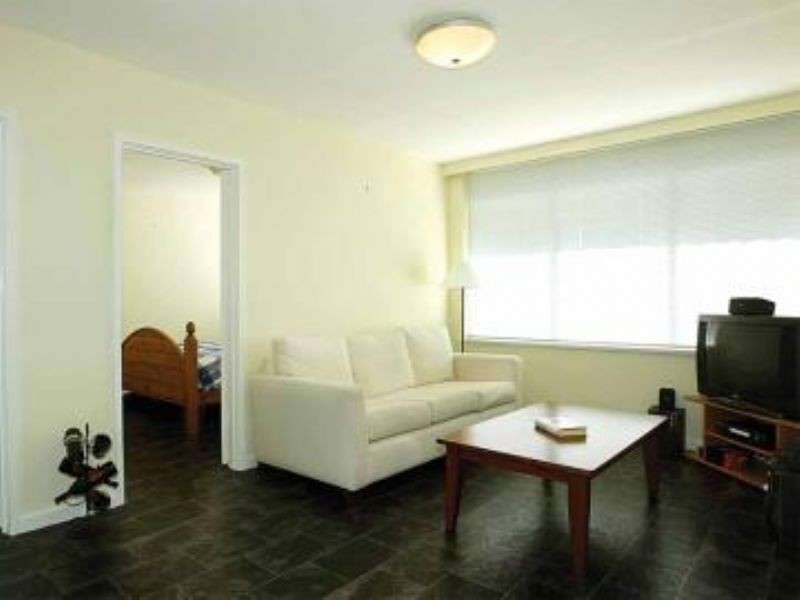 1/19 Fletcher Street, Essendon VIC 3040