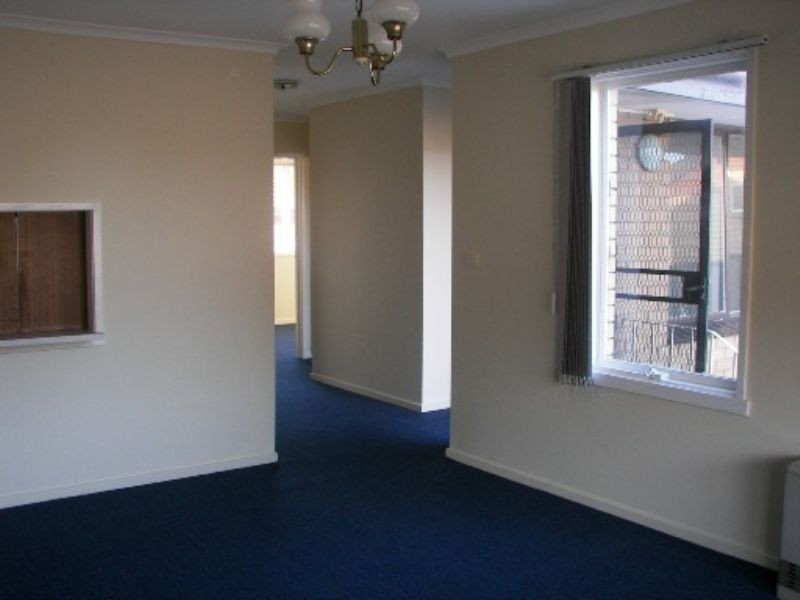 4/33 Finchley Avenue, Glenroy VIC 3046