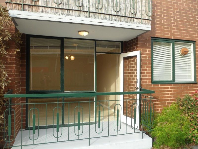 2/608 Moreland Rd, Brunswick West VIC 3055