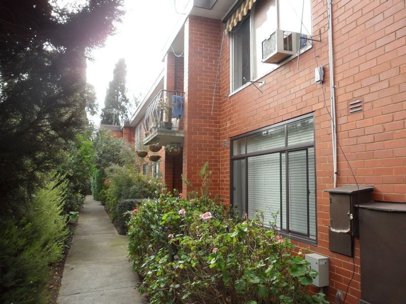 9/10 Middle Road, Maribyrnong VIC 3032