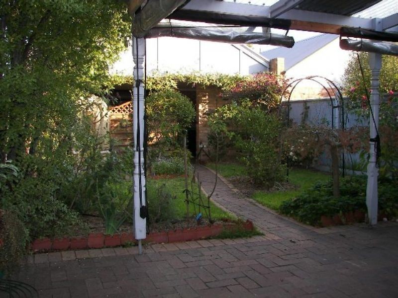 15 St James, Moonee Ponds VIC 3039