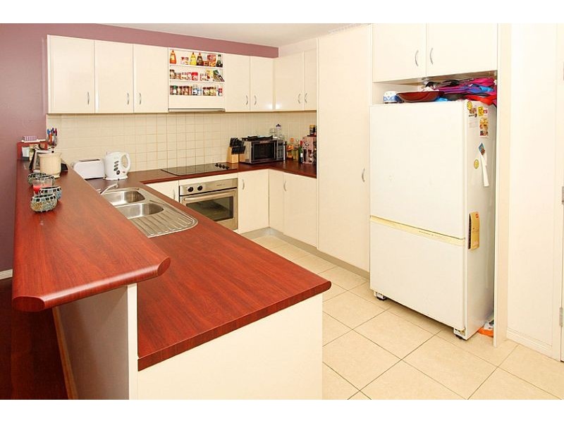 205/77 Village Way, Maribyrnong VIC 3032