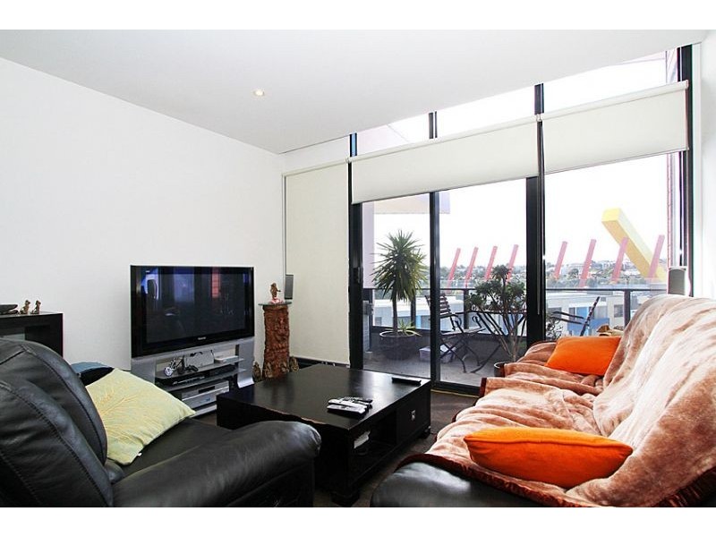 502/66 Mt Alexander Road, Flemington VIC 3031