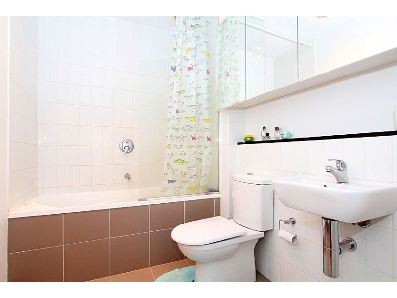 502/66 Mt Alexander Road, Flemington VIC 3031