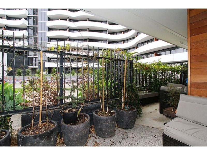 208/66 Mt Alexander Road, Flemington VIC 3031