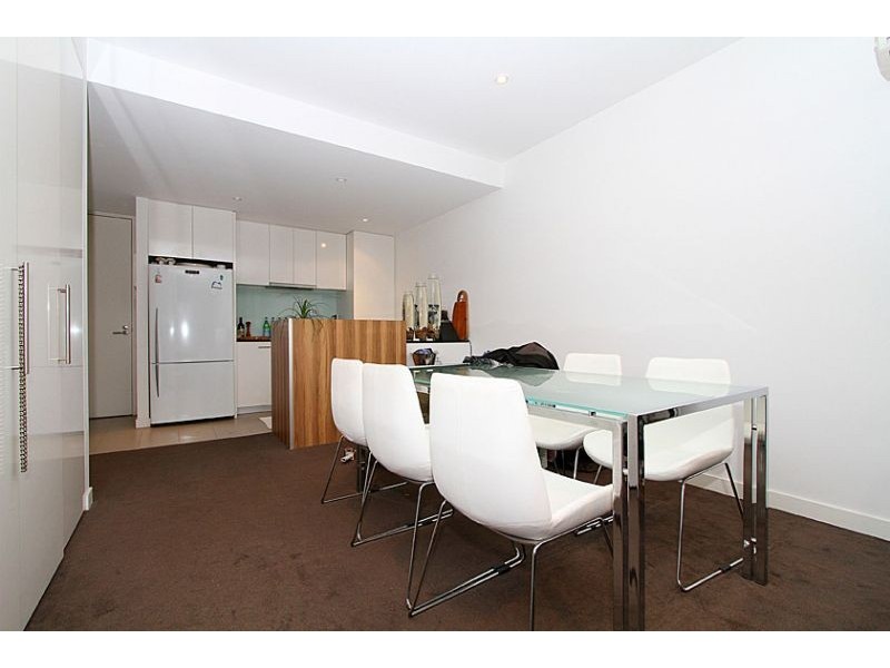 208/66 Mt Alexander Road, Flemington VIC 3031