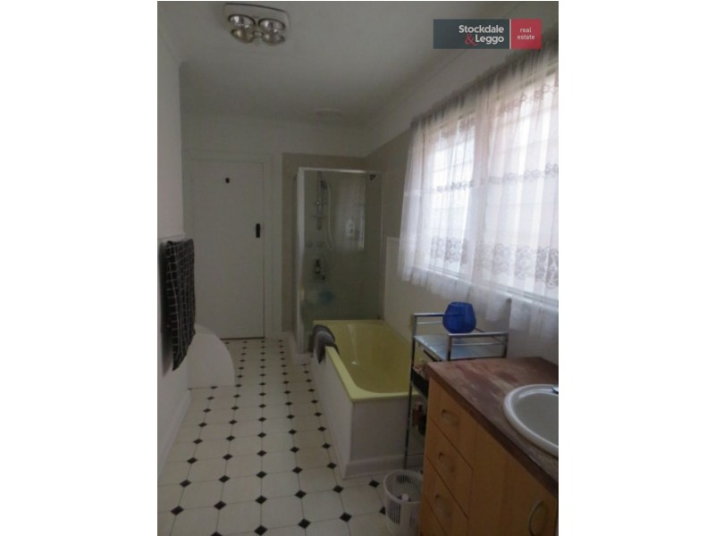 98 McPherson Street, Essendon VIC 3040