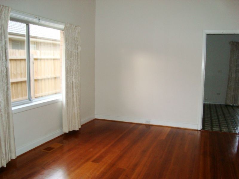 46 Waverley Parade, Pascoe Vale South VIC 3044