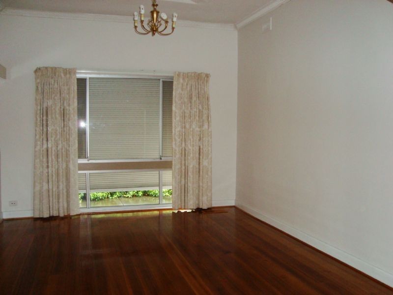 46 Waverley Parade, Pascoe Vale South VIC 3044